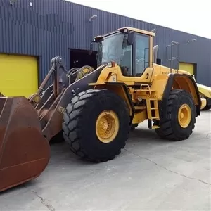  VOLVO L180F-фронтальный погрузчик