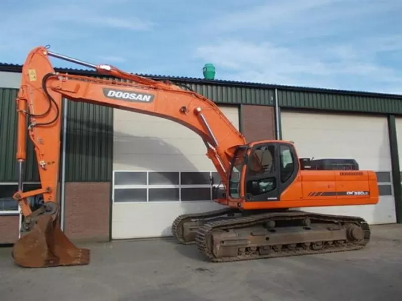 Doosan DX380LC-гусеничный экскаватор