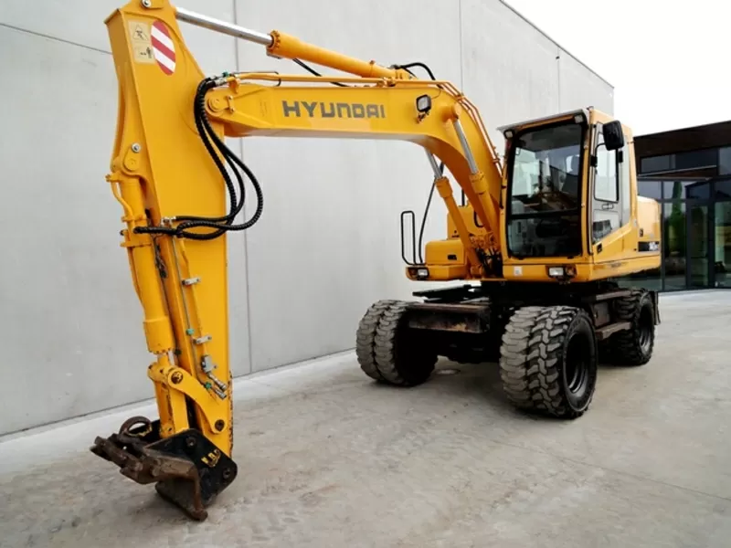 Hyundai Robex 140 W-7-колесный экскаватор 2